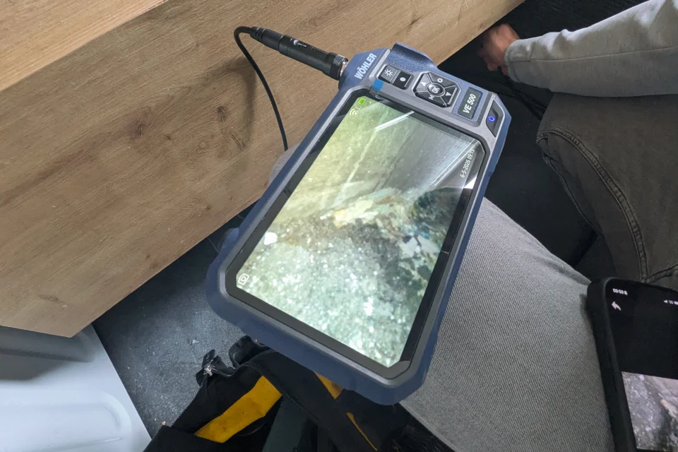 Caméra endoscopique professionnelle pour inspection des canalisations et recherche de fuite.