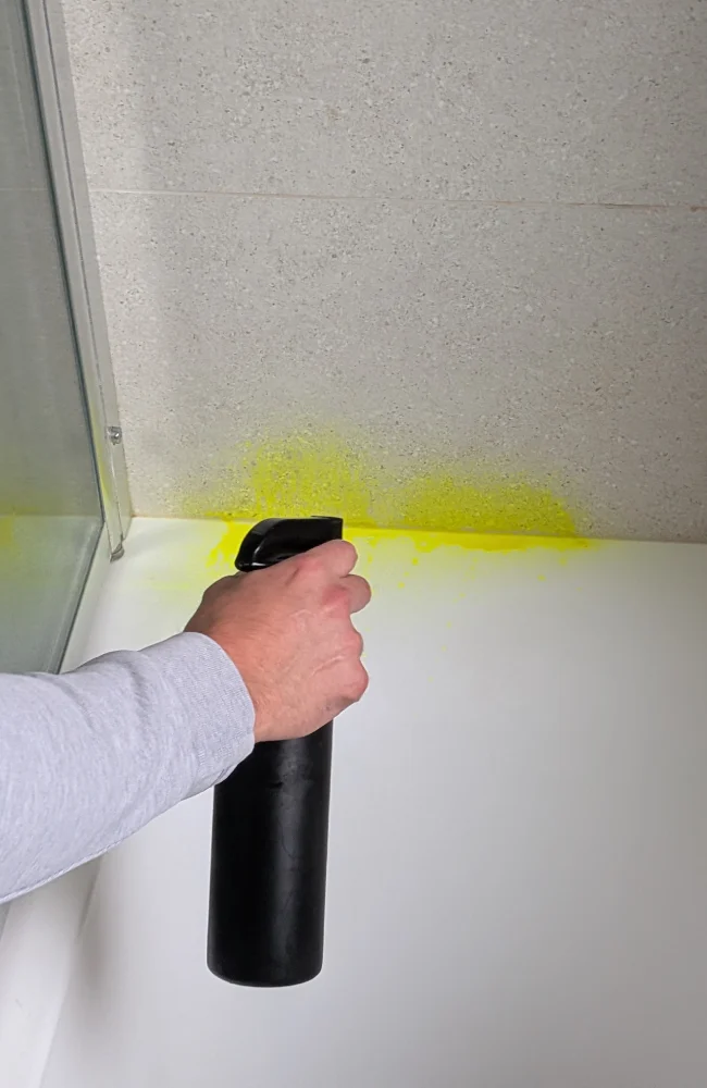 Colorant jaune recherche fuite